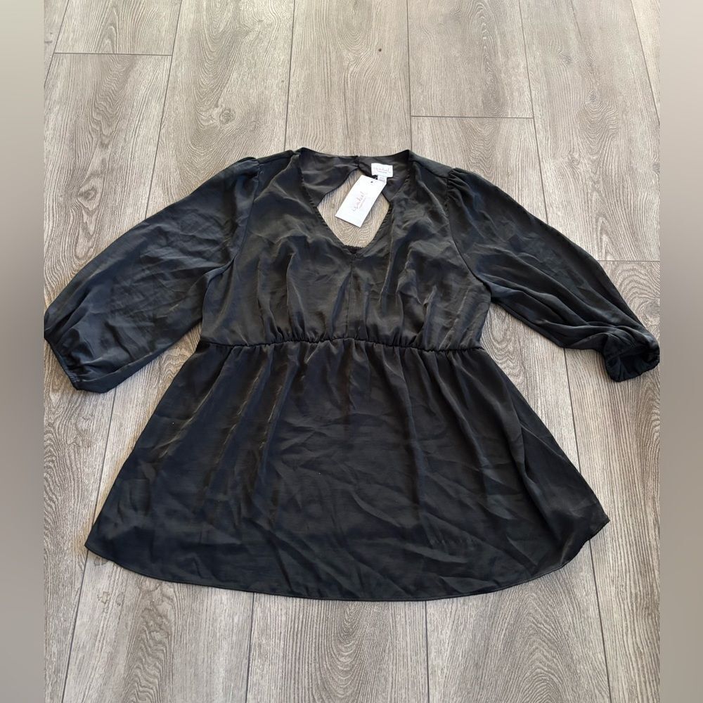 Isabel by ingrid & Isabel maternity top